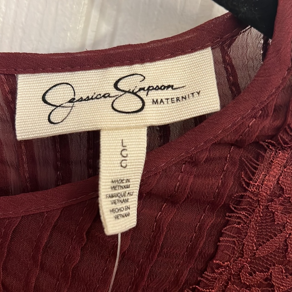 Jessica Simpson Maternity burgundy top size L bell sleeves lace detail - Picture 3 of 12